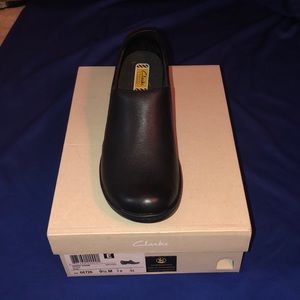 Clog slip resistant shoes